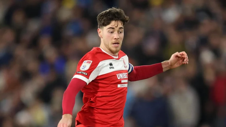 เอฟเวอร์ตันได้ให้ความสนใจนักเตะฮาคนีย์ที่กำลังเป็นที่ต้องการ