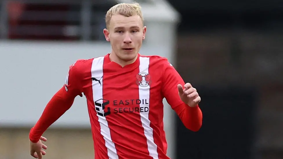 แบล็คพูล คว้าตัวมิดฟิลด์โอเรียนท์ จอร์แดน บราวน์ เข้าร่วมทีม