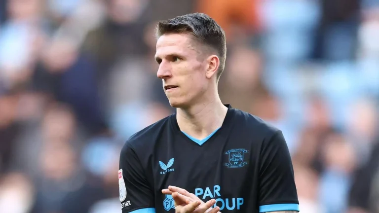 บริสตอล ซิตี้ เซ็นสัญญาได้คว้าตัว รีส กองหน้าหลังอำลาพรสตัน