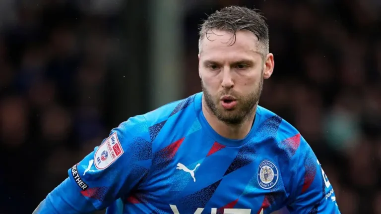 บราดฟอร์ด เซ็นสัญญากับพาวเวลล์หลังได้ย้ายออกจากทีมสต็อกพอร์ต