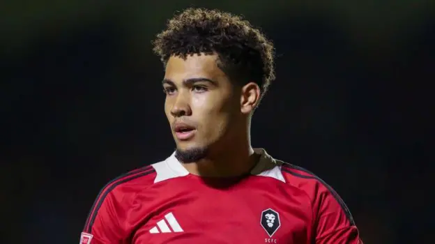 ลินคอล์นเซ็นสัญญายืมตัวโอคอโรนควู จากเอฟเวอร์ตันพรีเมียร์ลีก