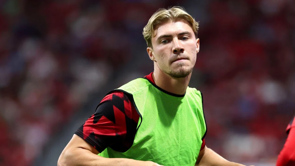 เอซี มิลานเจรจาไม่สำเร็จ ดึงราสมุส ฮอยลุนด์เข้าร่วมทีมไม่ได้