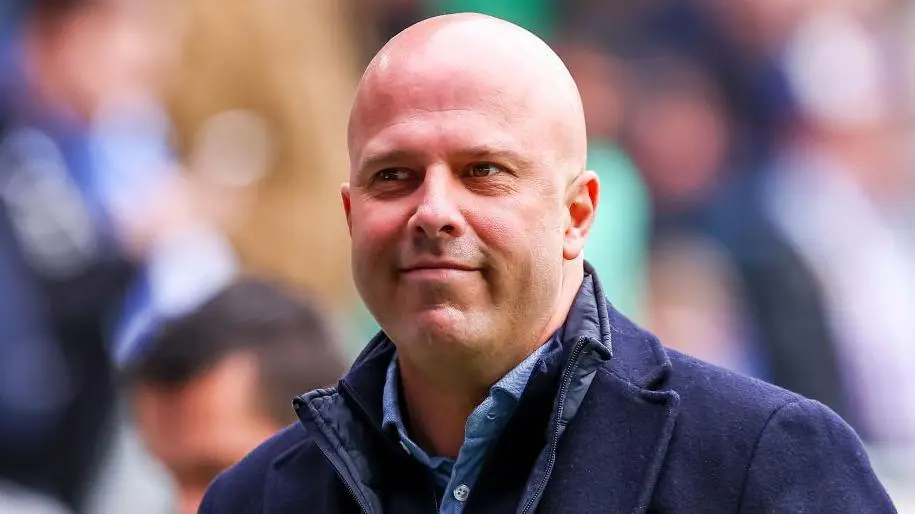 อาร์เน่ สล็อตบอกเป็นนัยว่าลิเวอร์พูลอาจไม่จำเป็นต้องคว้าอีซัค