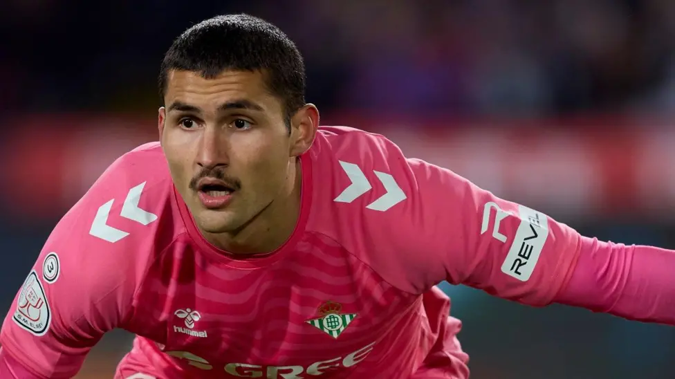 สโมสรเลสเตอร์ ได้คว้าตัวอดีตผู้รักษาประตูเรอัล เบติส เวียเตส