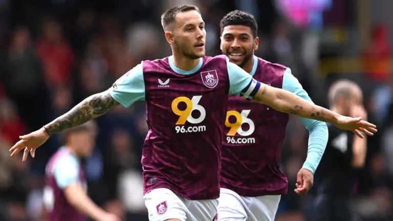 จอช บราวน์ฮิลล์ อดีตกัปตันเบิร์นลีย์ ย้ายร่วมทีมในซาอุโปรลีก